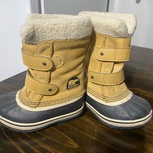 Toddler Sorel snow boots